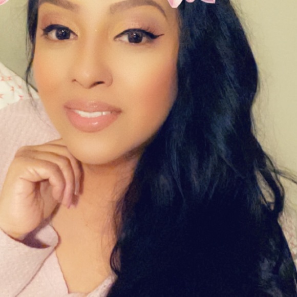 Meet your Posher, Maria - Picture 2 of 5